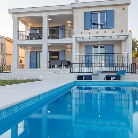Msj Villa